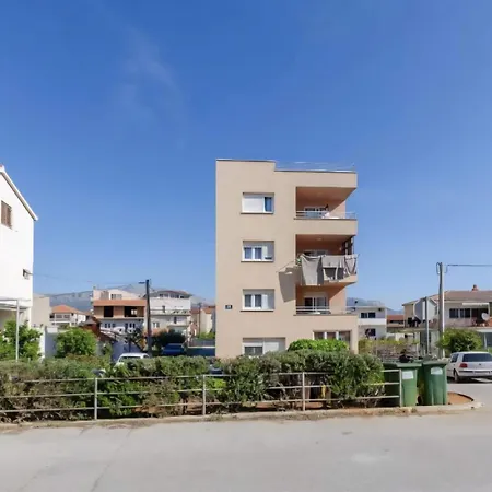 Dujma * Split